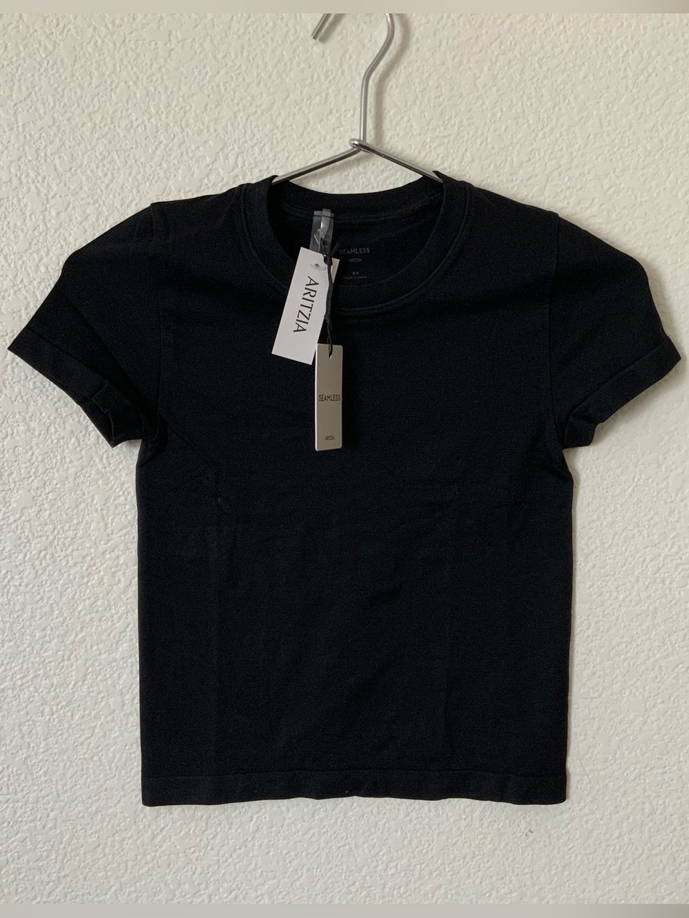 Aritzia Black Willow Seamless Short Sleeve T-shirt XS